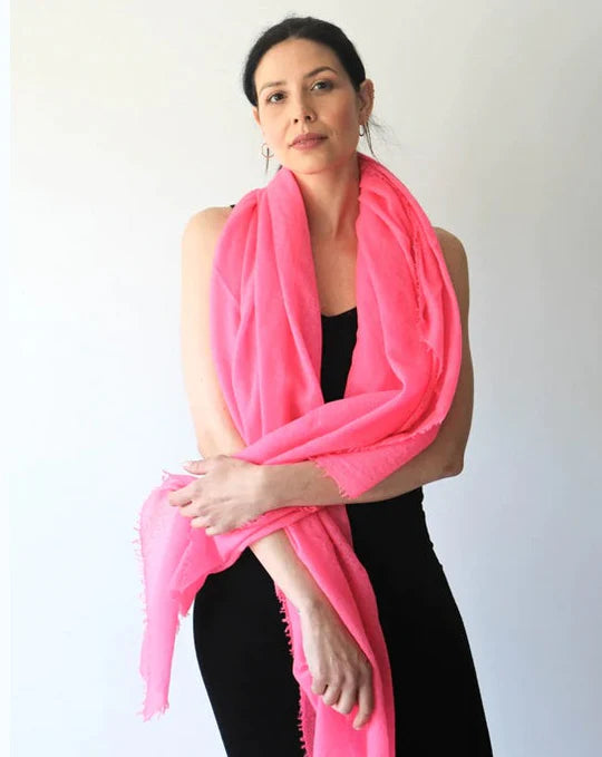 SIAN JACOBS MARMEE CASHMERE SCARF/SHAWL IN BUBBLEGUM PINK