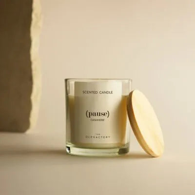 THE OLPHACTORY SCENTED CANDLE (pause) CASHMERE