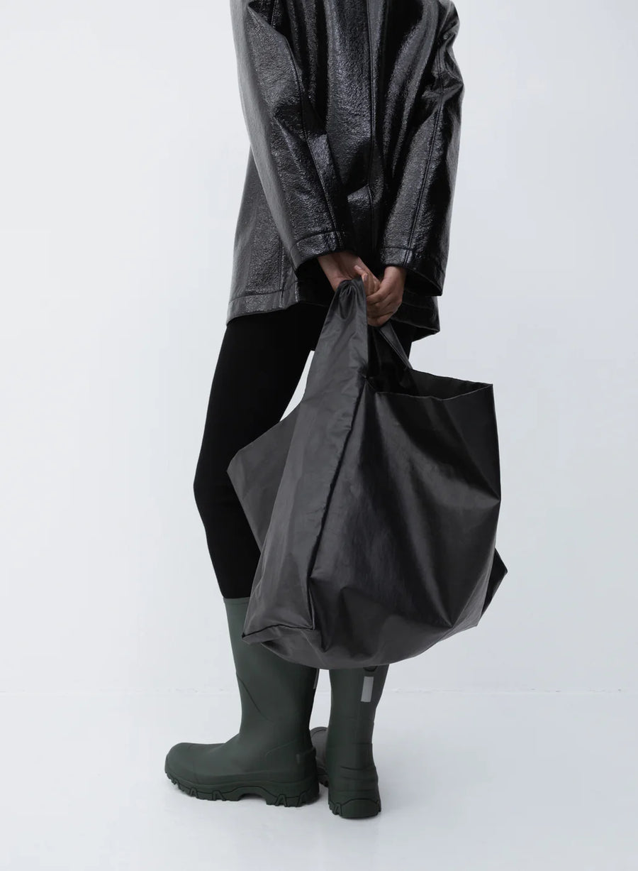 KASSL EDITIONS TOTE SHOULDER IN OIL BLACK – Emporium Kalu