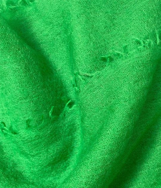 SIAN JACOBS MARMEE CASHMERE SCARF/SHAWL IN WORDLE GREEN