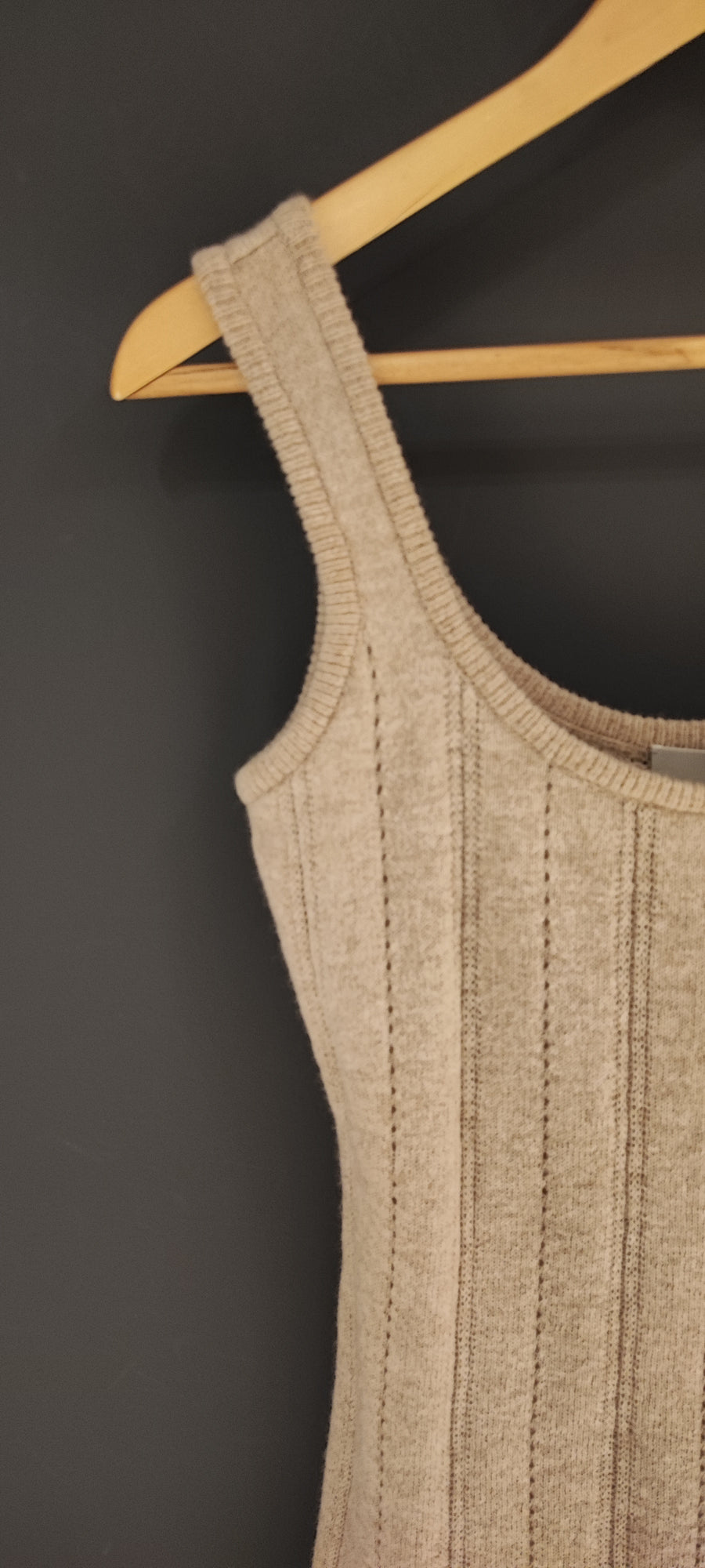 ROS DUKE PAMPAS SINGLET IN OATMEAL