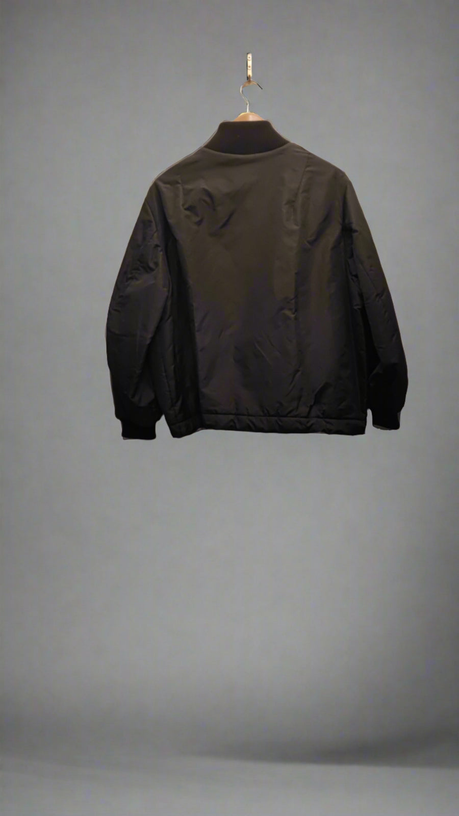 AVN BOMBER JACKET IN BLACK