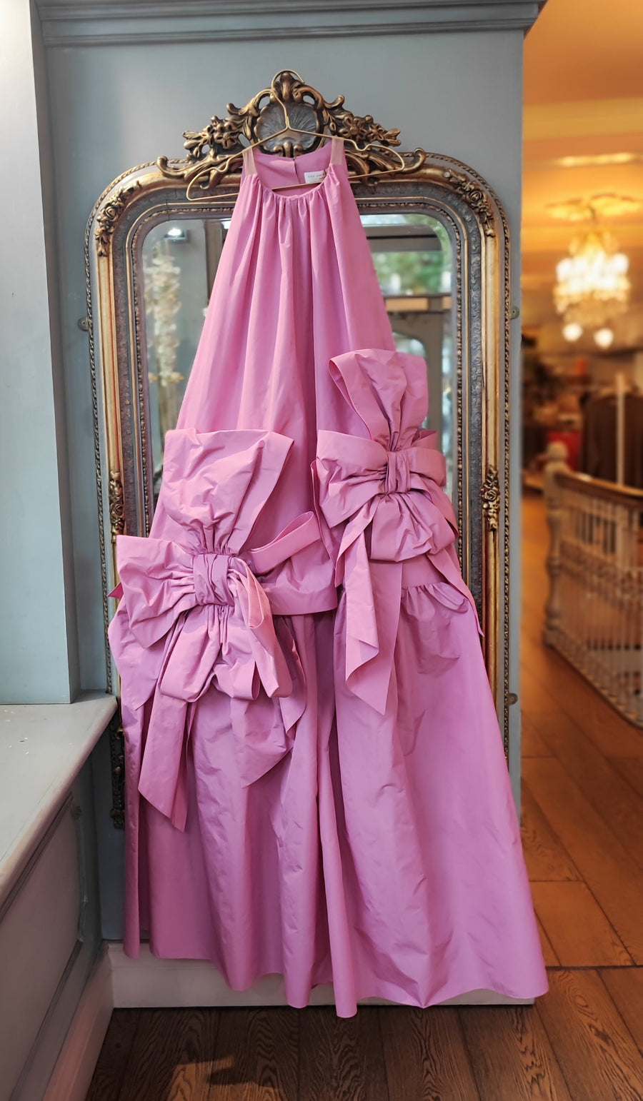 THE 2ND SKIN LONG TAFFETA SLEEVELESS MAXI DRESS IN PINK