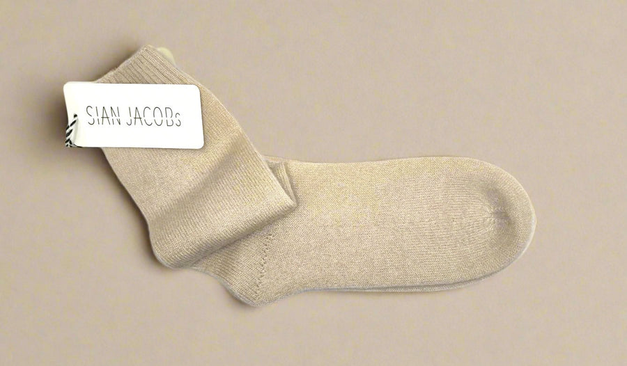 SIAN JACOBS BED SOCKS IN JUTE