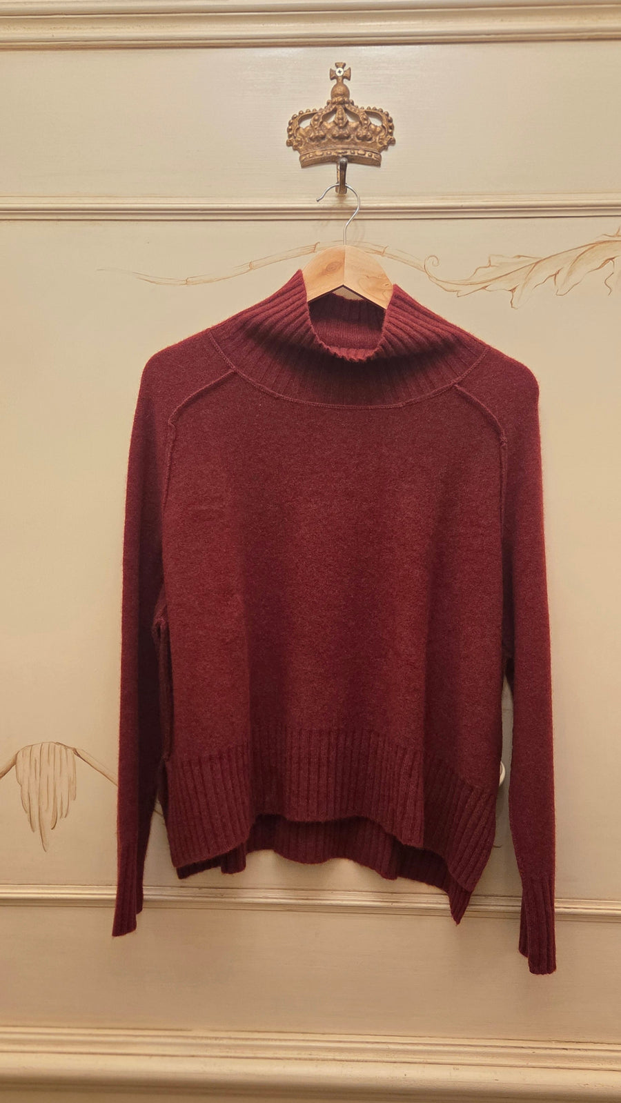 SPHERE ONE EPISODE CORRIE IN RUSSET RED