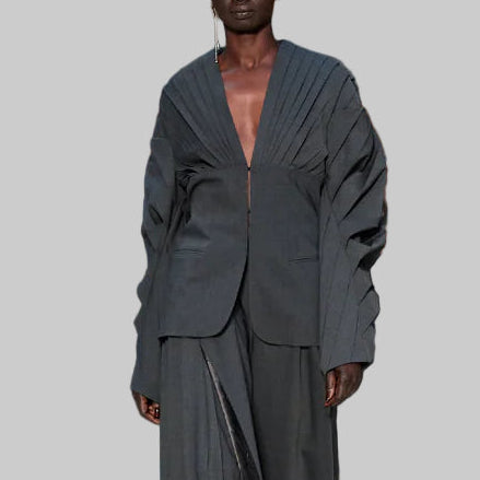 MKDT ATELIER PLEATED STRUCTURAL VNECK BLAZER IN DARK GREY MELANGE