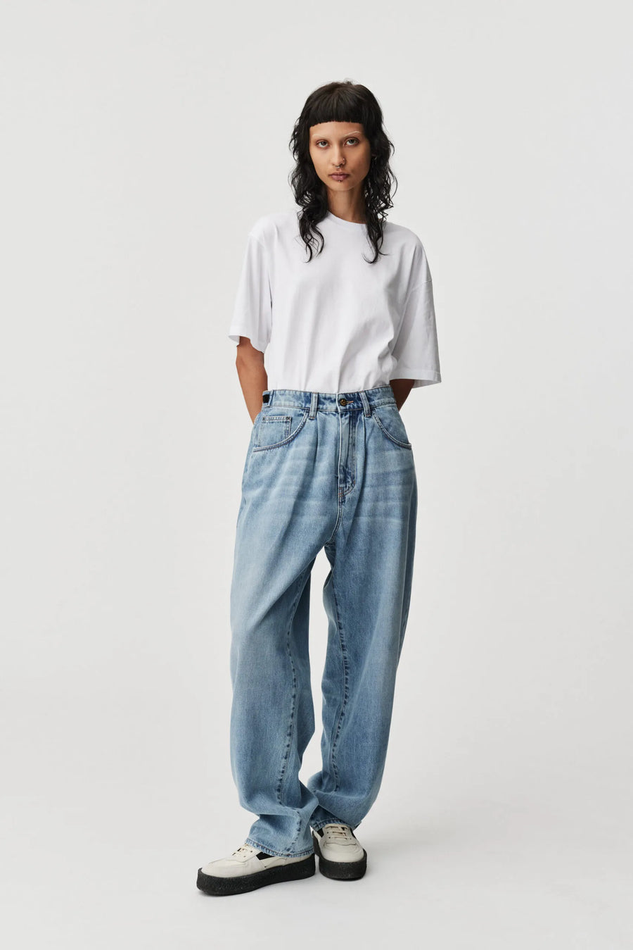 ADNYM HACK JEANS IN FLEA BLUE