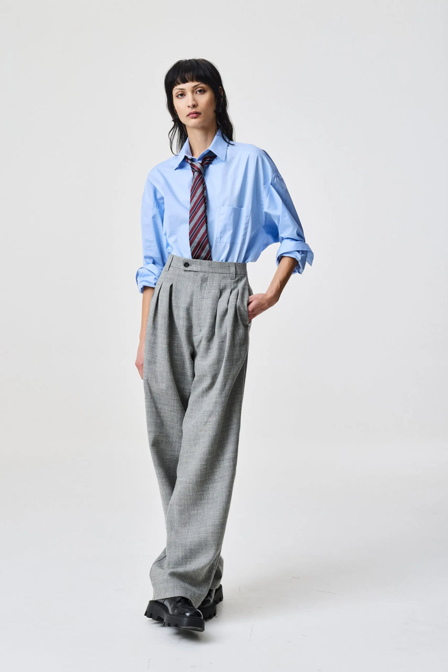 ADNYM TUCK TROUSERS IN MORNING GREY