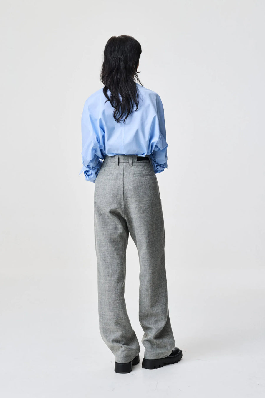 ADNYM TUCK TROUSERS IN MORNING GREY