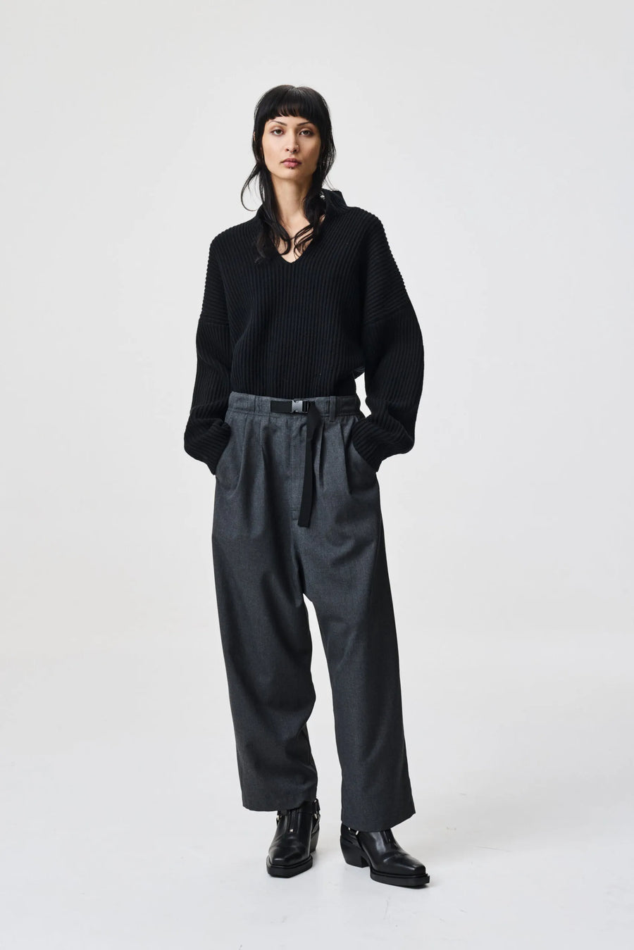 ADNYM MATSU TROUSERS IN TROPICAL GREY