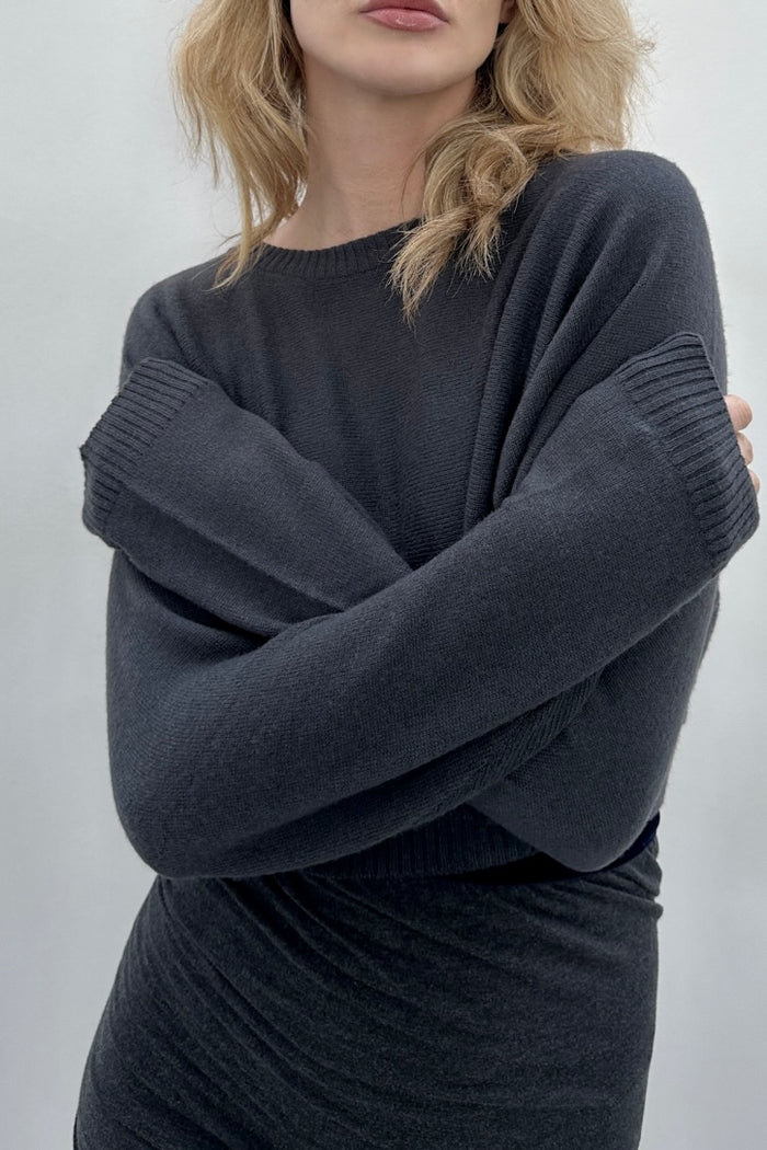 SIAN JACOBS HETHNA IN BLACK