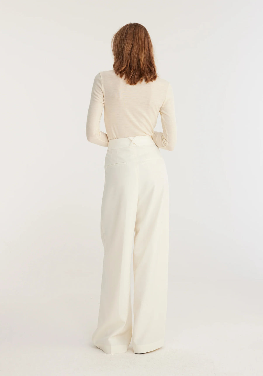 ROHE WIDE LEG TAILORED TROUSERS IN CREAM
