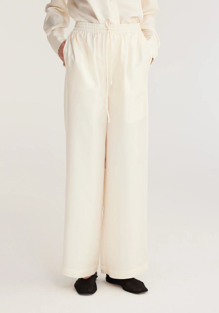 ROHE WIDE LEG SILK TROUSERS IN CREAM