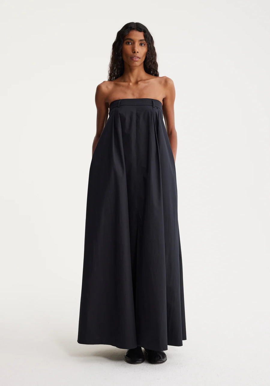 ROHE STRAPLESS VOLUME DRESS IN BLACK