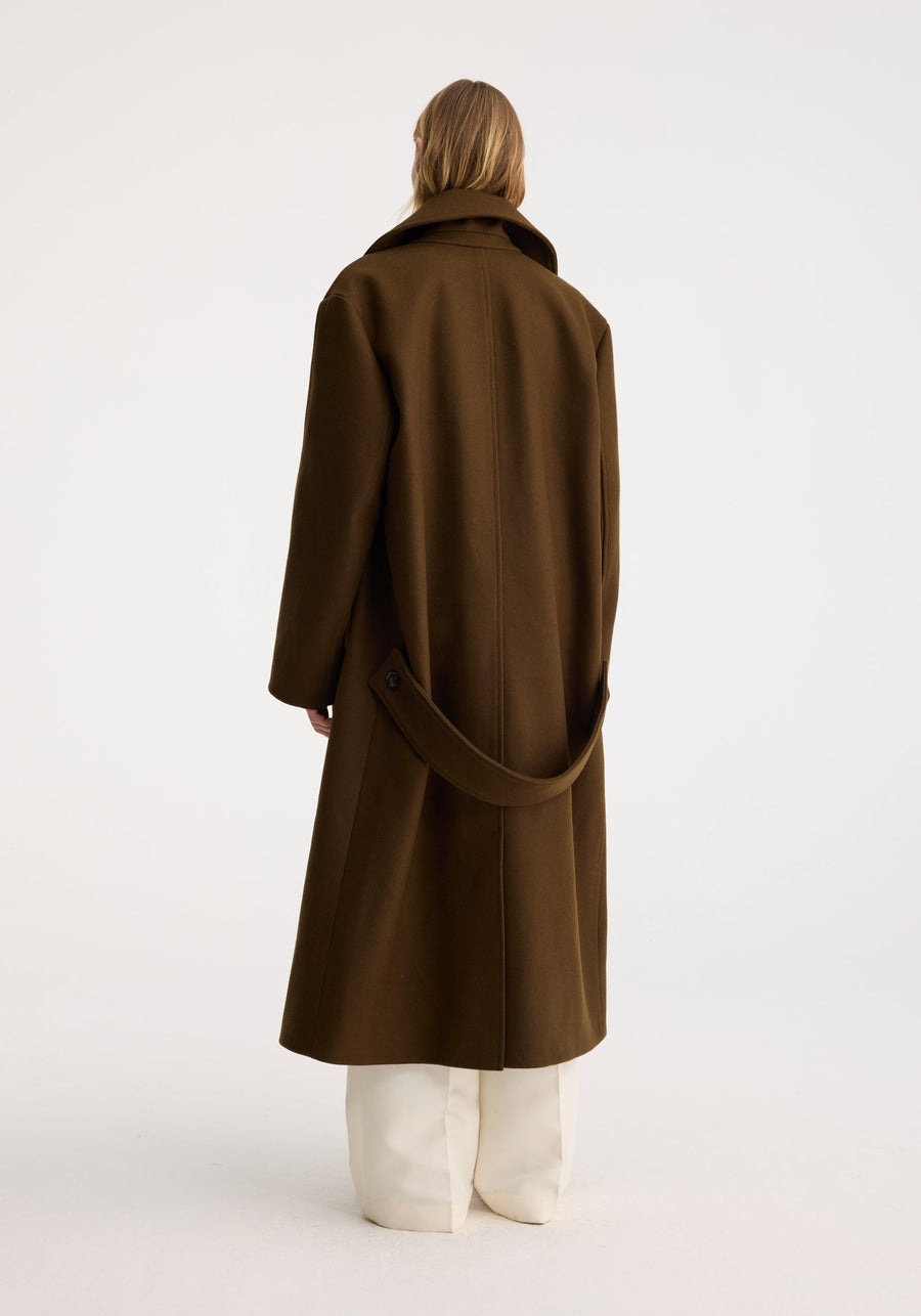 ROHE OVERSIZED DOUBLE BREASTED COAT IN OLIVE