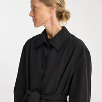 ROHE WOOL-NYLON WRAP COAT IN BLACK