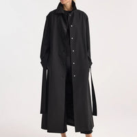 ROHE WOOL-NYLON WRAP COAT IN BLACK