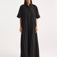 ROHE PLEATED DRESS IN BLACK