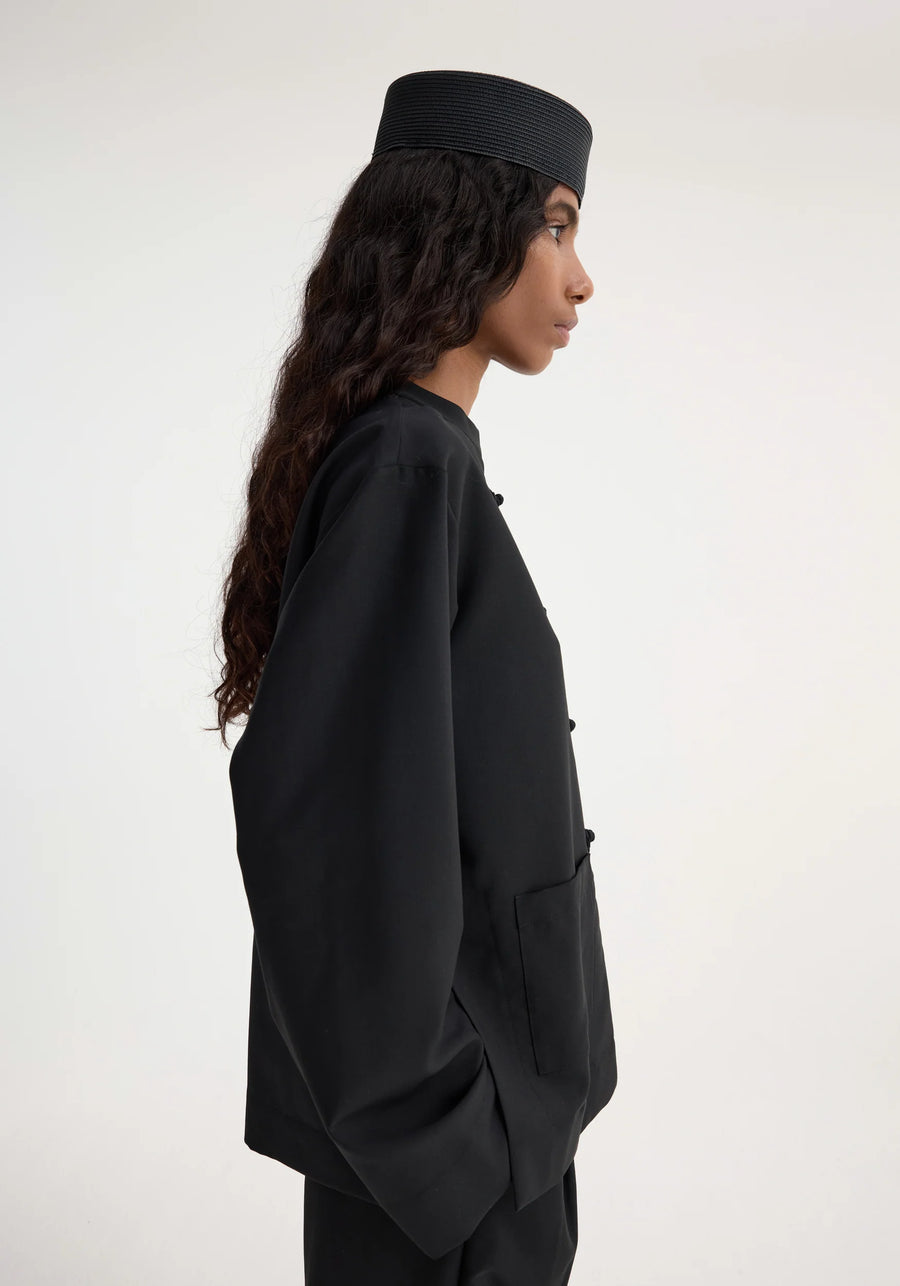 ROHE MANDARIN CLOSURE JACKET IN BLACK