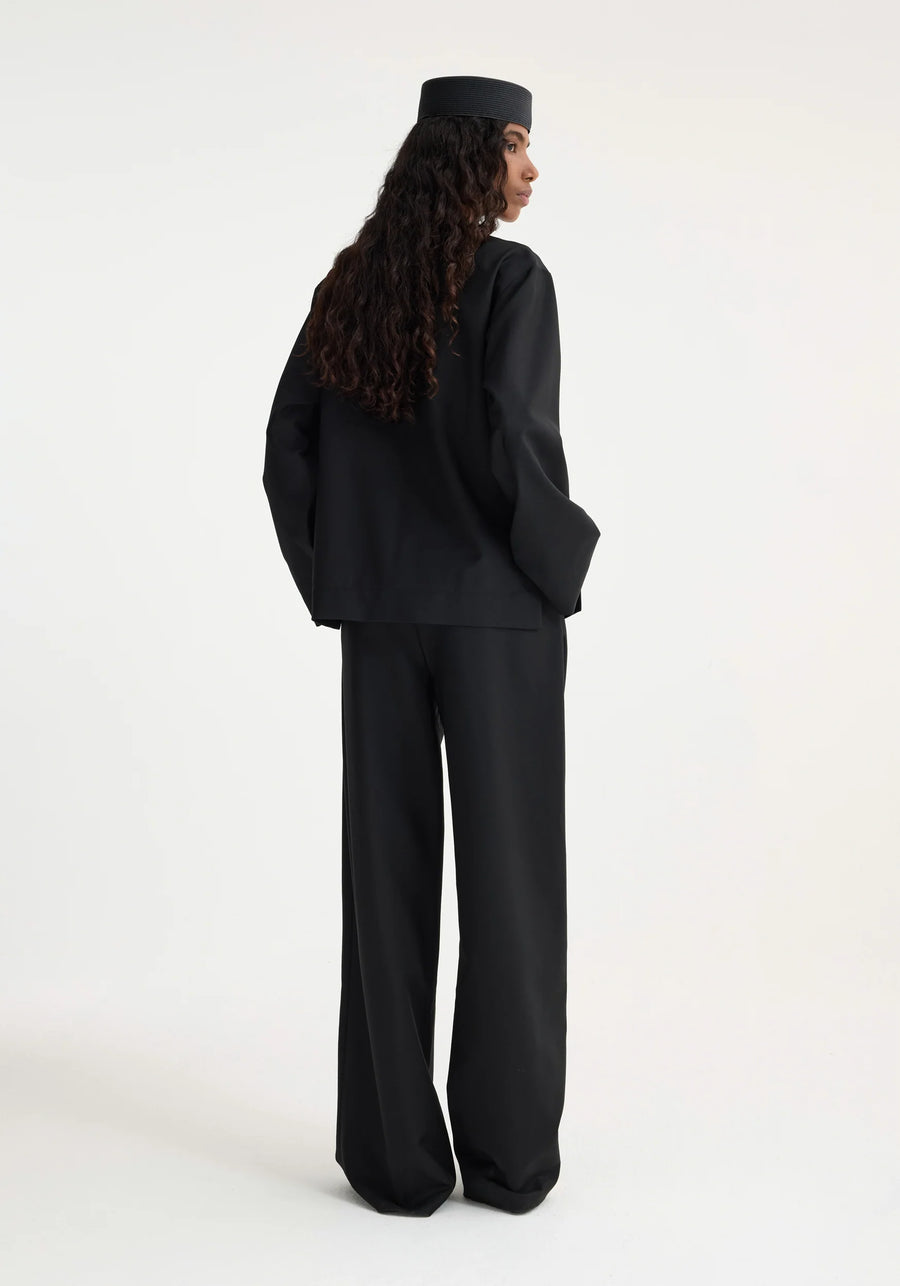 ROHE MANDARIN CLOSURE JACKET IN BLACK