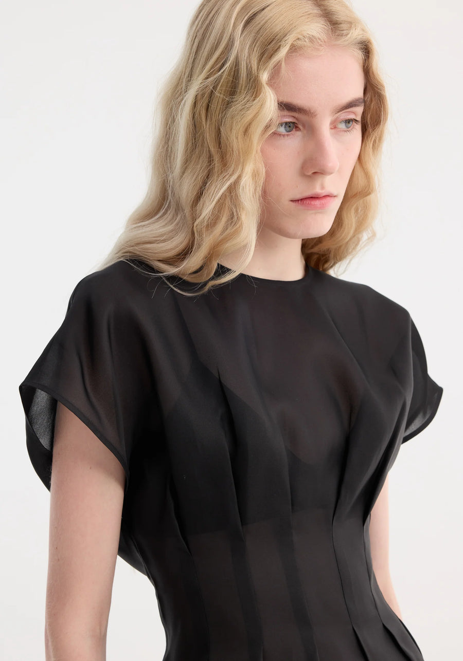 ROHE PLEATED WAISTLINE ORGANZA SILK TOP IN BLACK