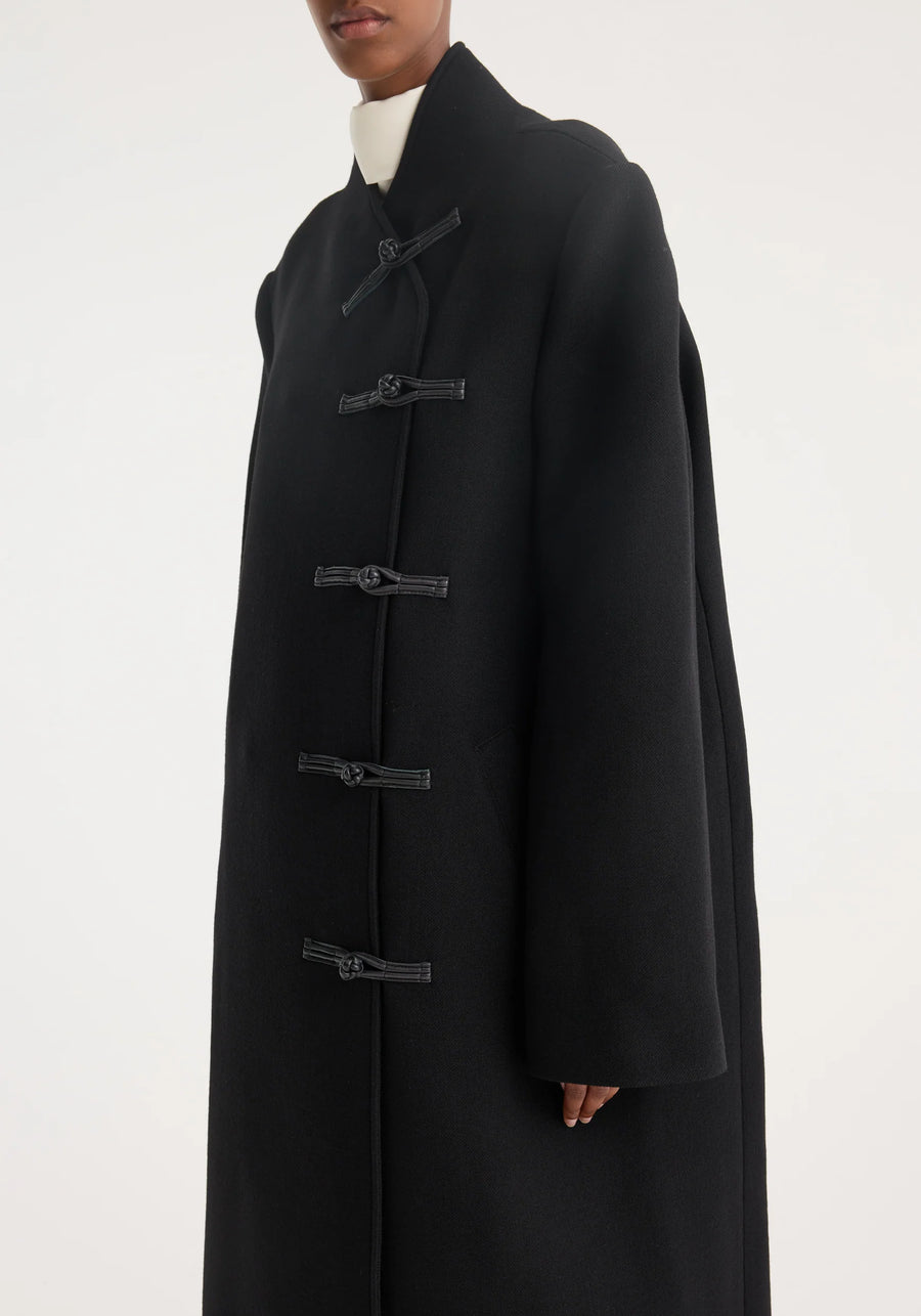 ROHE MANDARIN WOOL COAT IN BLACK