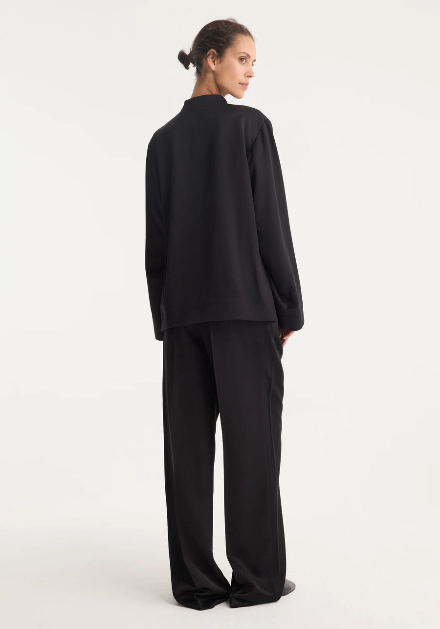 ROHE MANDARIN SATIN JACKET IN BLACK