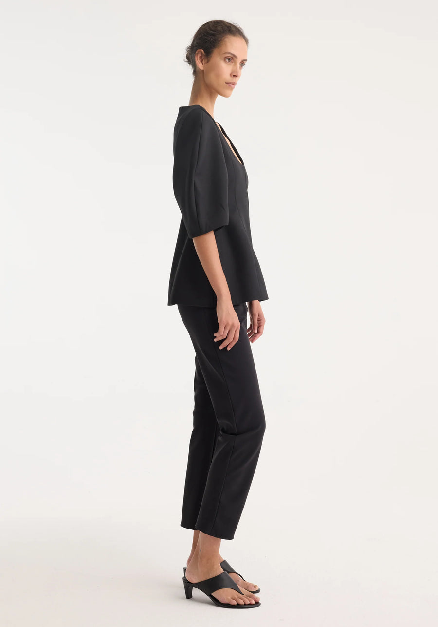 ROHE SCULPTURAL TOP IN BLACK