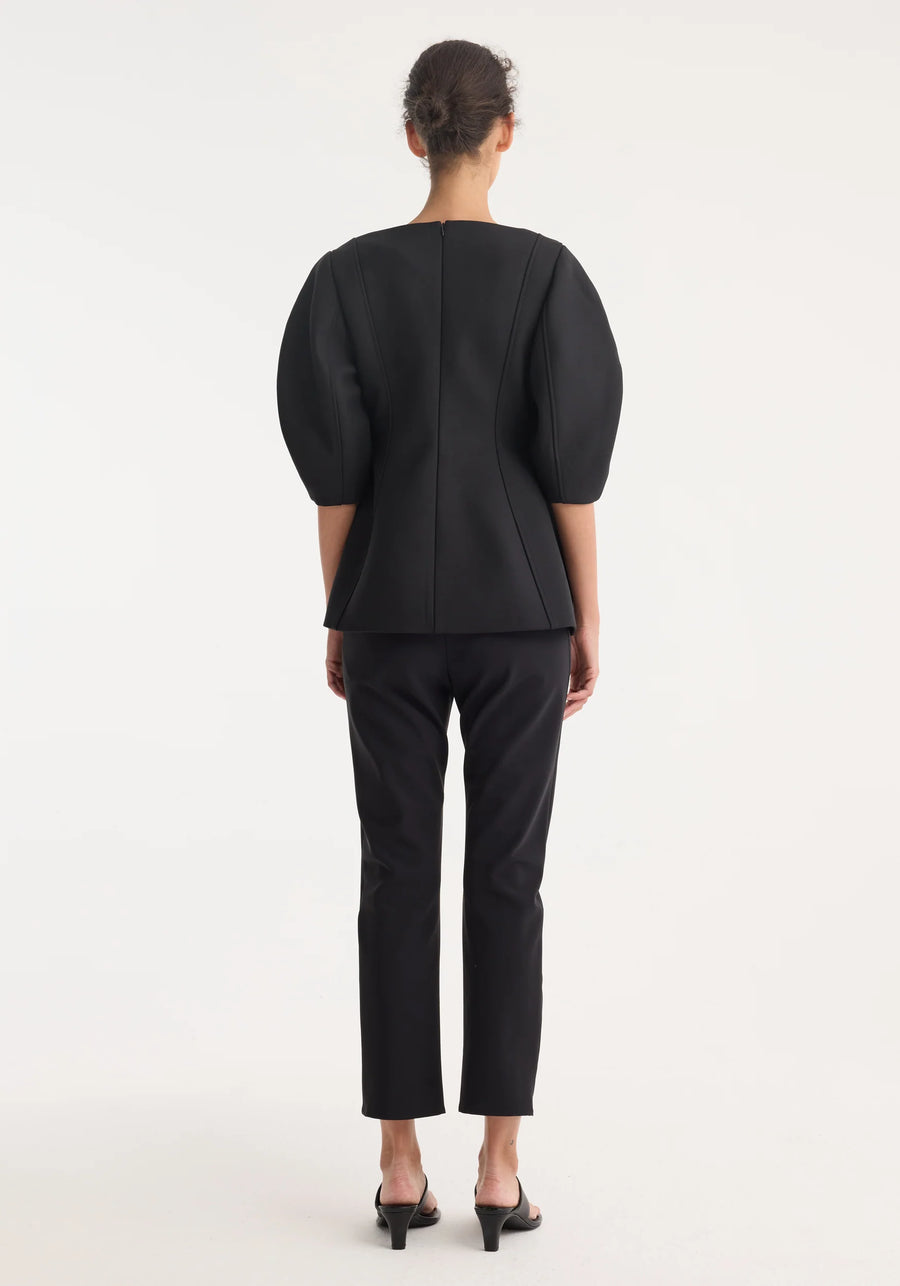 ROHE SCULPTURAL TOP IN BLACK