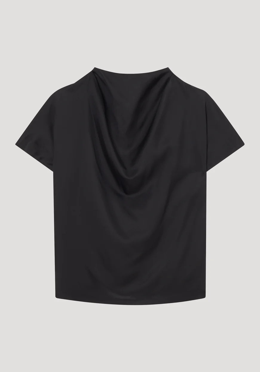 ROHE COWL NECK SHORT SLEEVE TOP IN BLACK