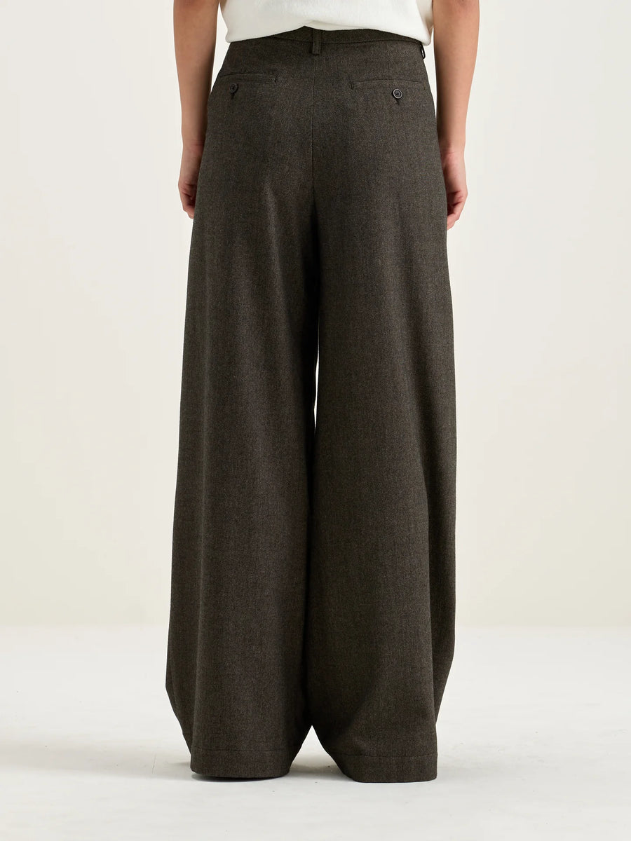 BELLEROSE VOLKERT TROUSERS IN DARK BROWN/EBONY