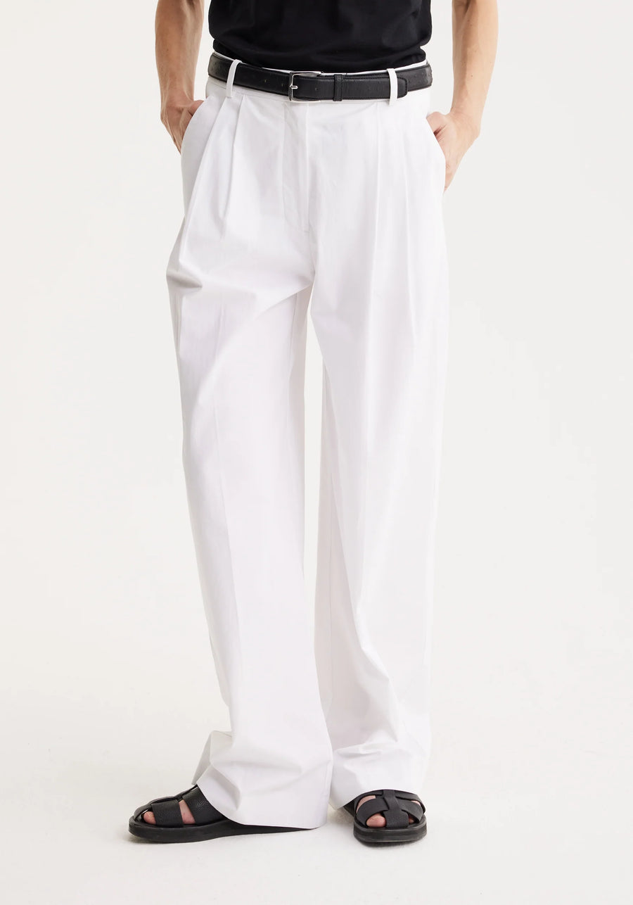 ROHE WIDE LEG PLEATED CHINO IN WHITE