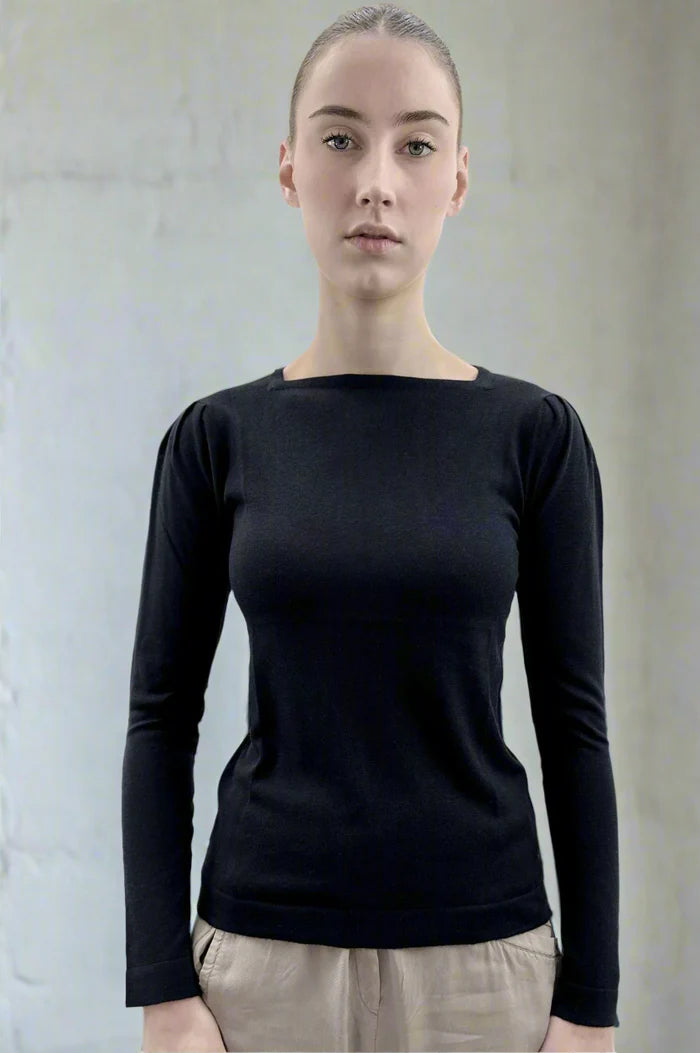 SIAN JACOBS PIPSTER IN BLACK