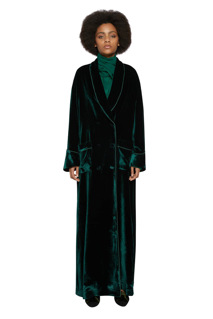 FOR RESTLESS SLEEPERS ECATERO VELVET ROBE. Available in two colours - dark green and berry