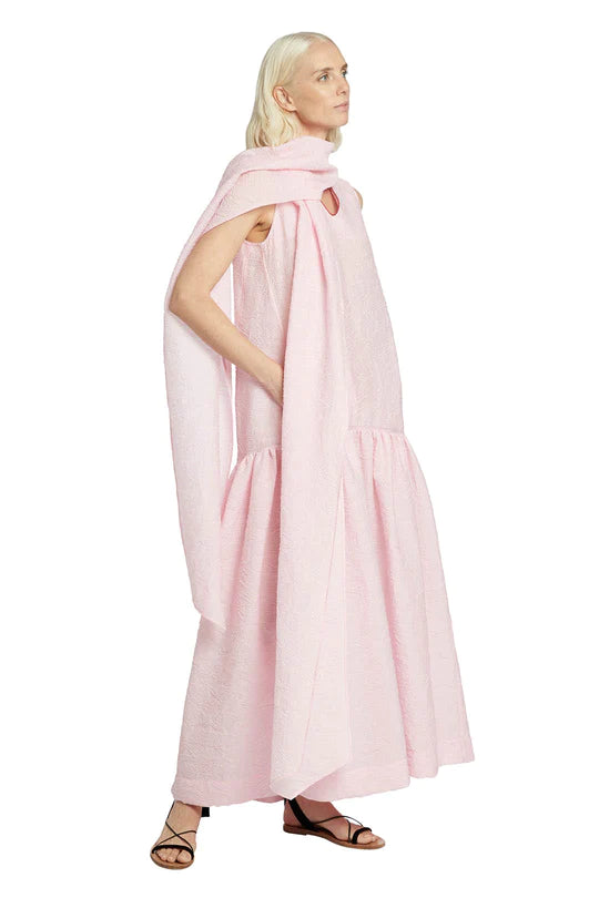 FOR RESTLESS SLEEPERS AMATEIA DRESS IN LIGHT PINK