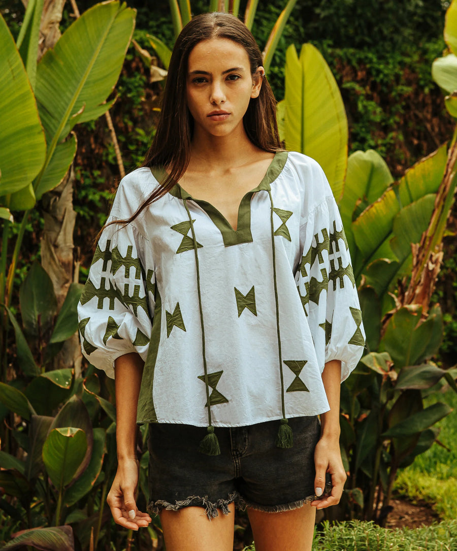 ROSE AND ROSE ALDGATE TOP IN WHITE/OLIVE