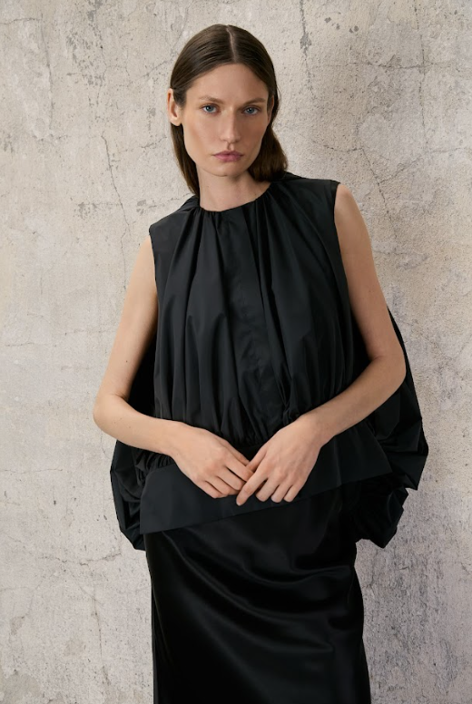 DI STAVNITSER DOHA BLOUSE IN BLACK