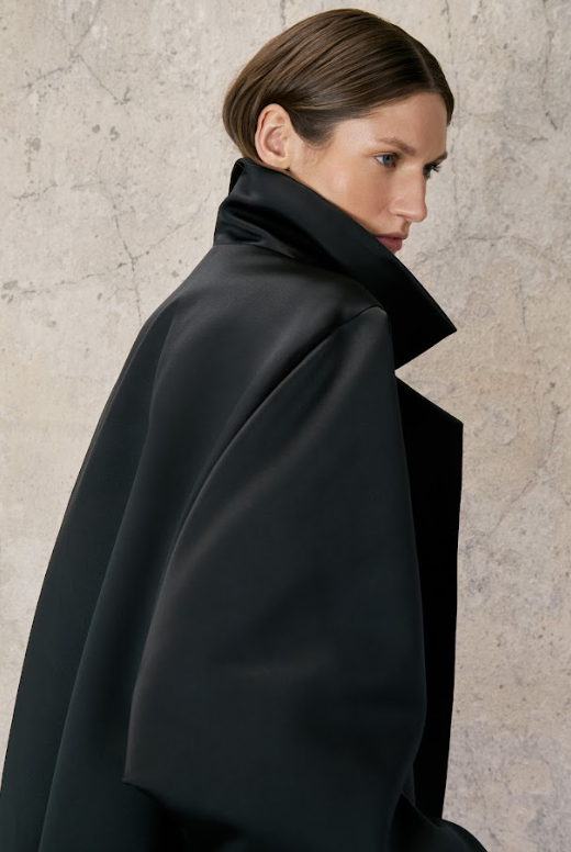 DI STAVNITSER LA SCALA COAT IN BLACK
