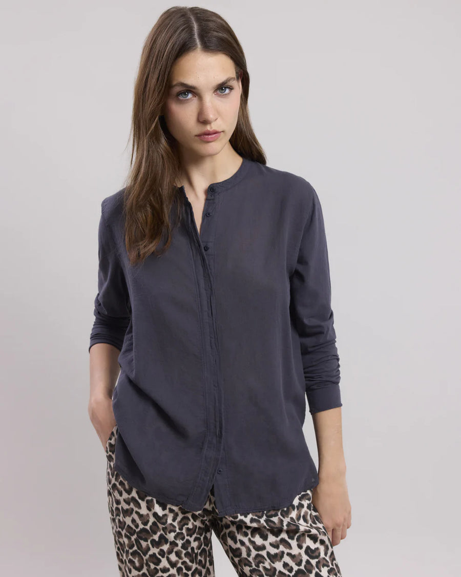 HARTFORD TALVA SHIRT IN DEEP NAVY