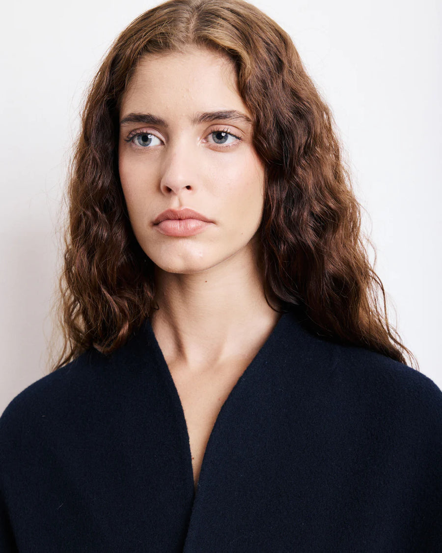 HARTFORD VANELLE COAT IN NAVY