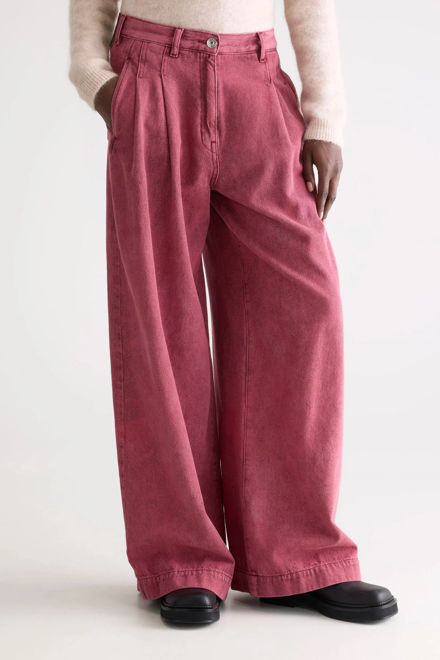 BELLEROSE POPS JEANS IN WINE STONE WASH