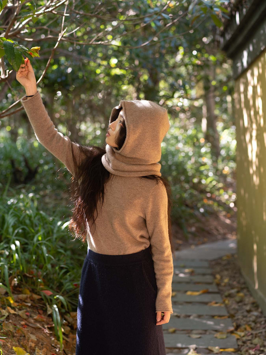 OATS & RICE CASHMERE ROLLED EDGE BALACLAVA IN TAUPE