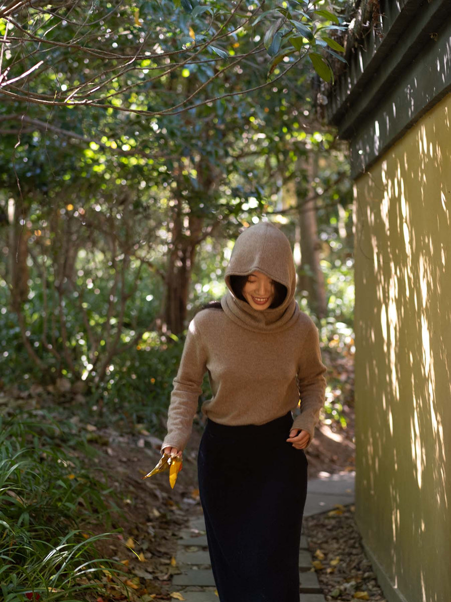 OATS & RICE CASHMERE ROLLED EDGE BALACLAVA IN TAUPE