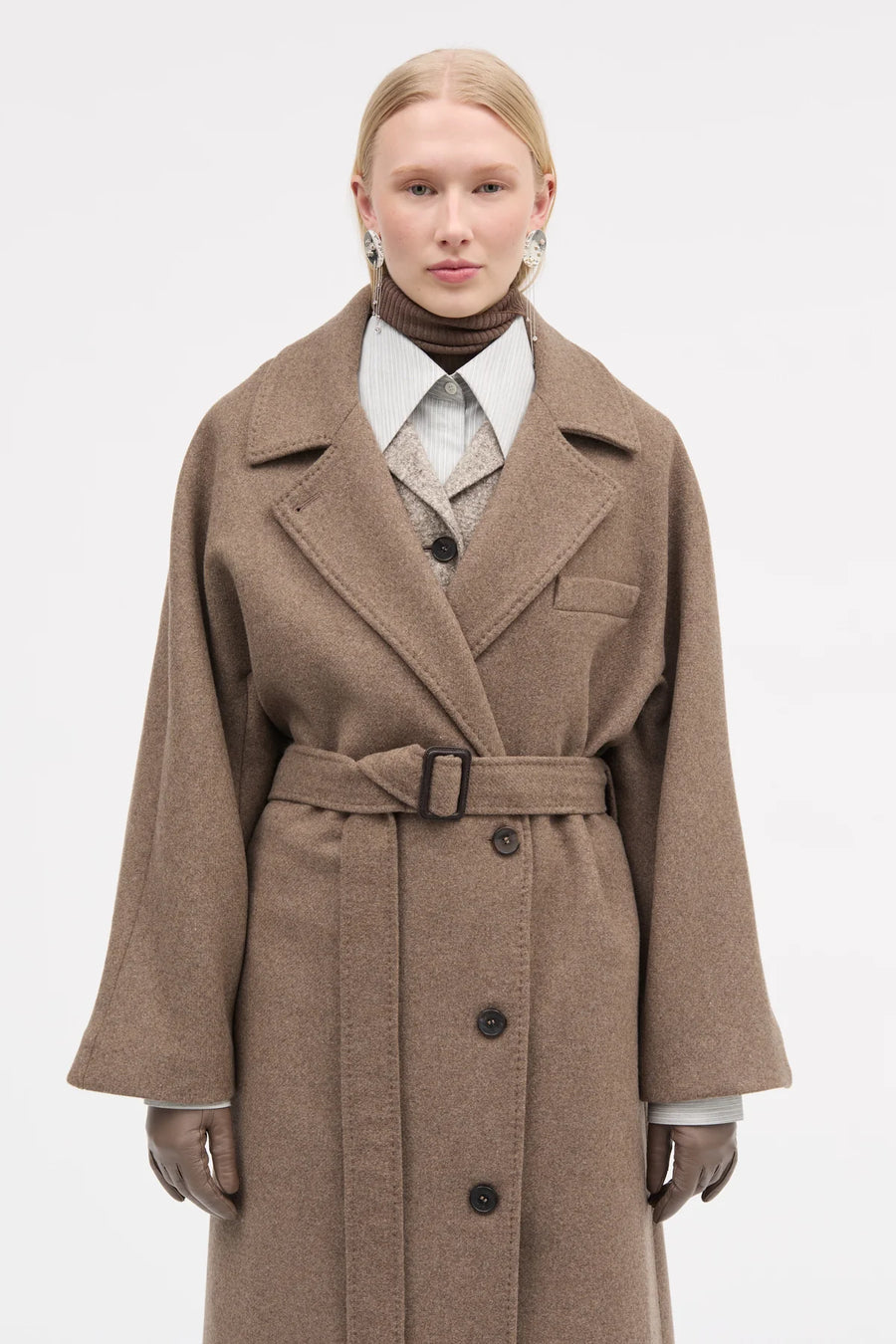 MKDT ATELIER CLANCY COAT IN TAUPE