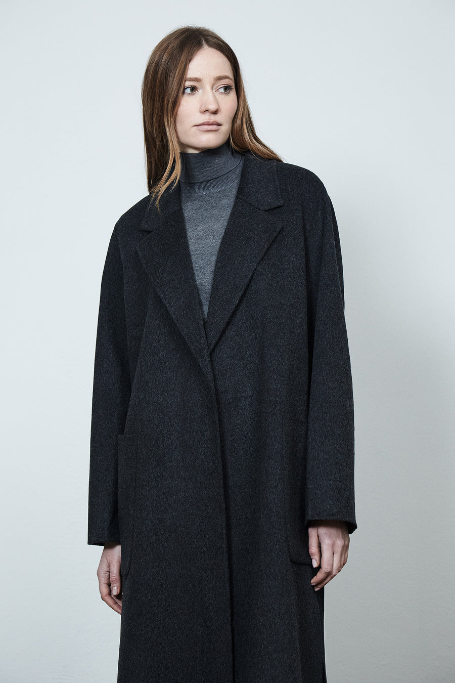 THE DYNAMIS STUDIO MILAN BELTED COAT IN SMOKE