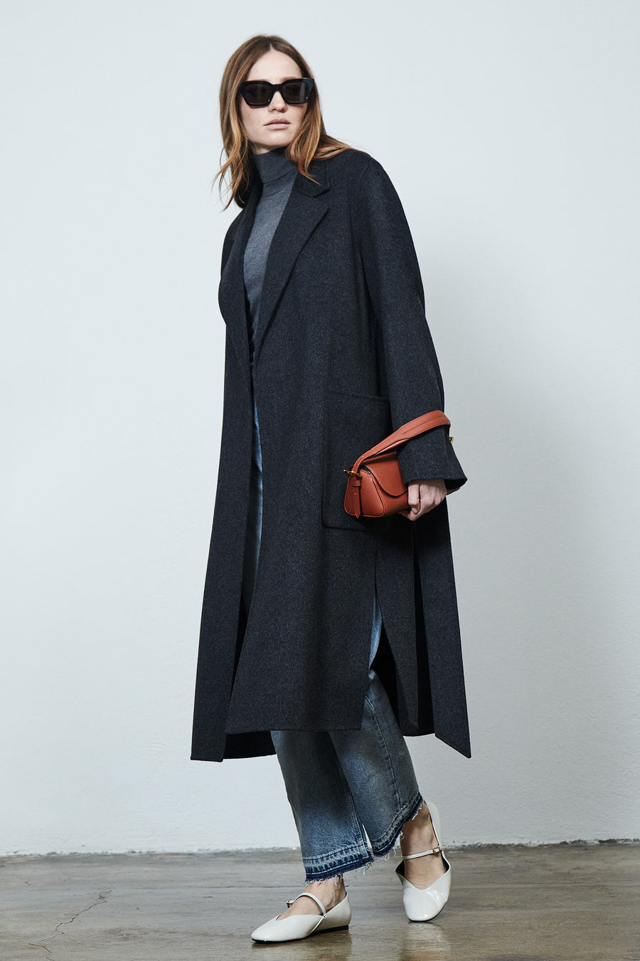 THE DYNAMIS STUDIO MILAN BELTED COAT IN SMOKE