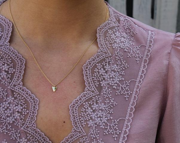 MARY K GOLD TINY HEART NECKLACE