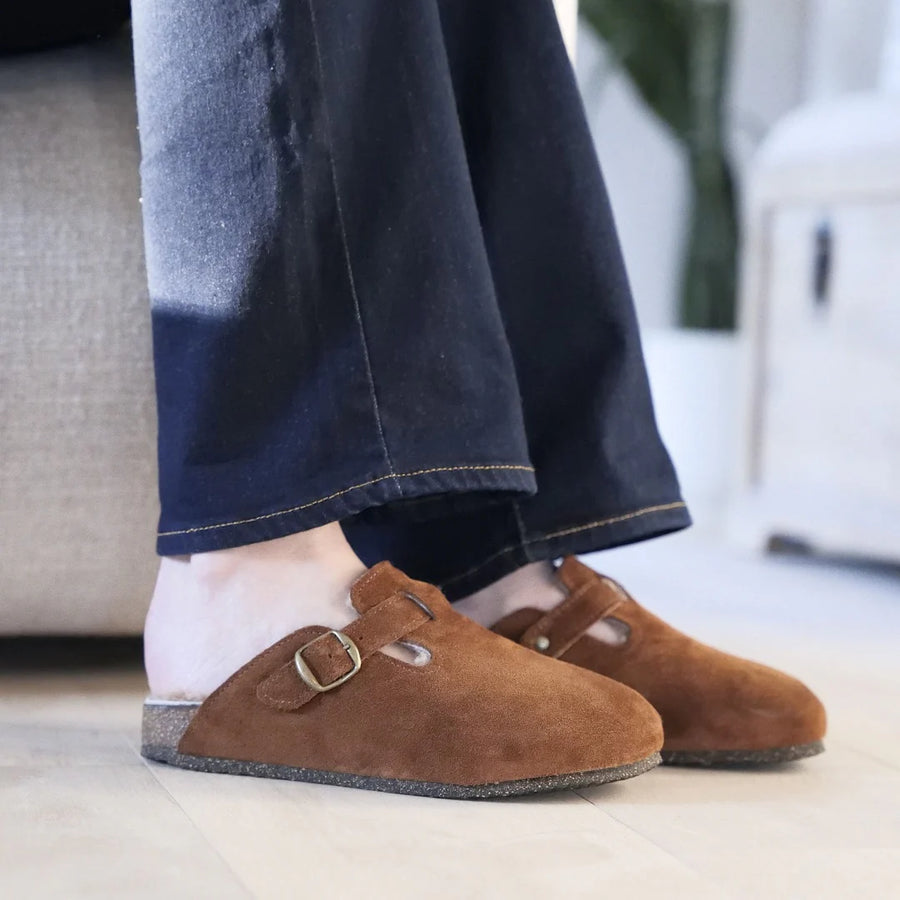 BOSABO CLOGS IN COGNAC