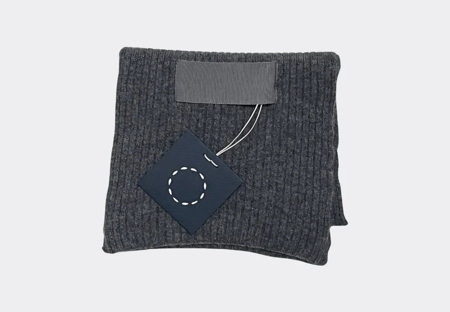 SPHERE ONE L'IL ARCH SCARF IN SMOG WITH SLATE GROSGRAIN