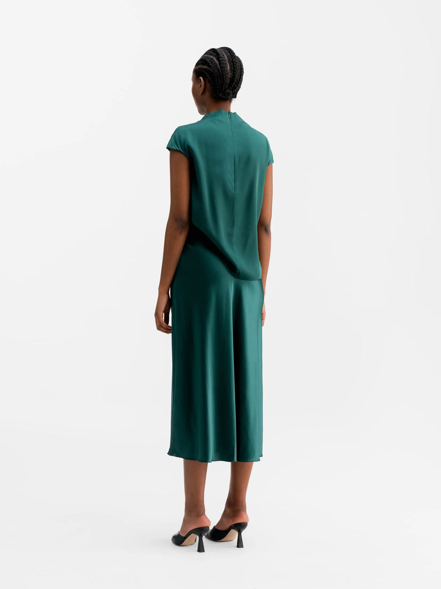 AHLVAR GALLERY LIMA SILK TOP IN DARK EMERALD